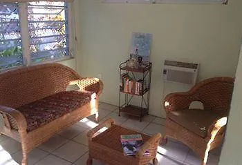 Esperanza Acacia Guesthouse 3*,