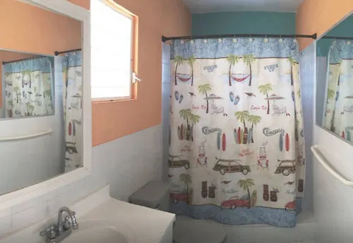 Esperanza Acacia Guesthouse 3*,