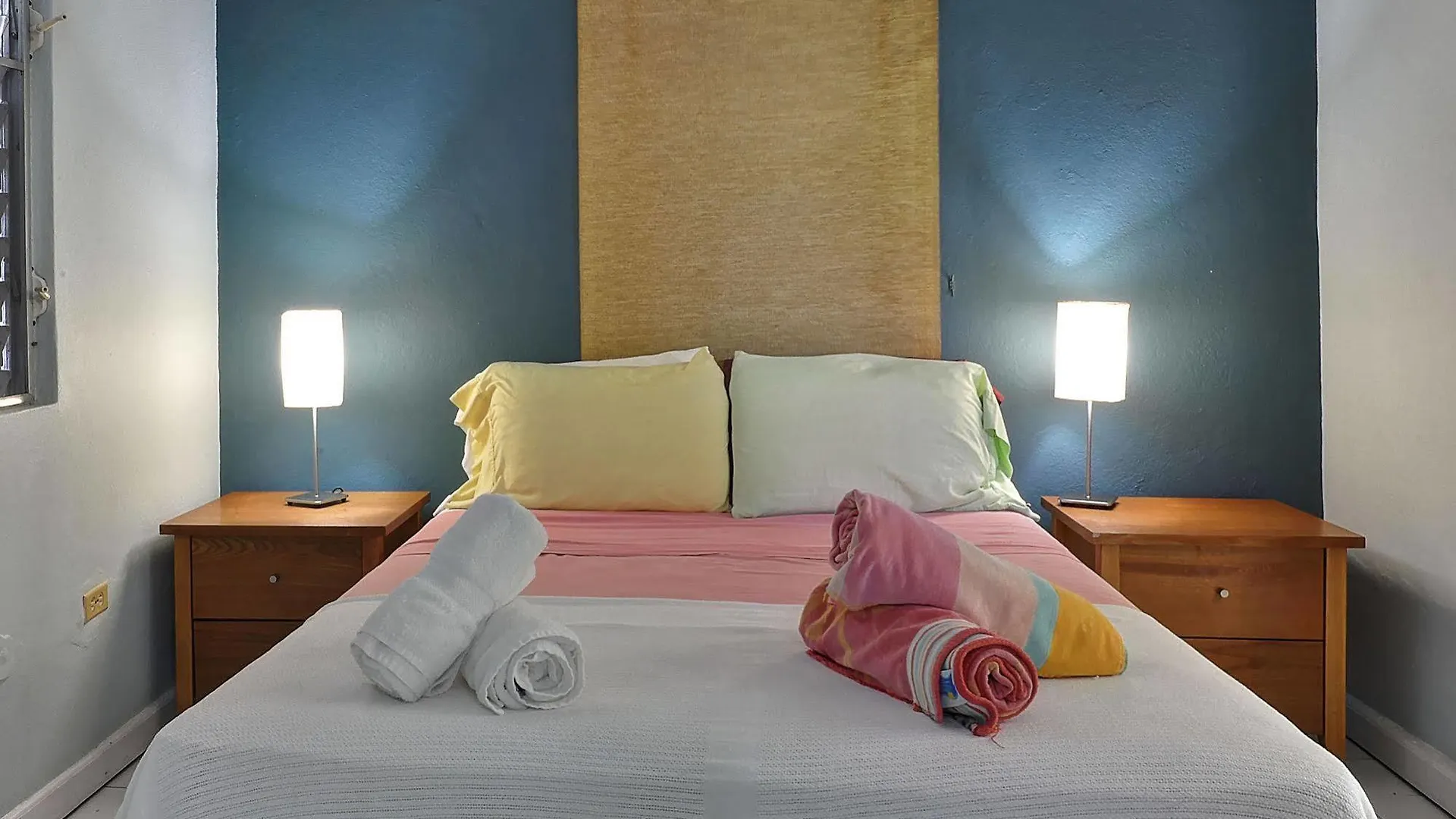 *** בית הארחה Esperanza Acacia Guesthouse פוארטו ריקו