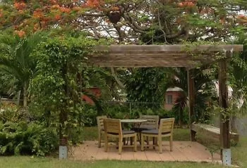 Acacia Guesthouse Esperanza
